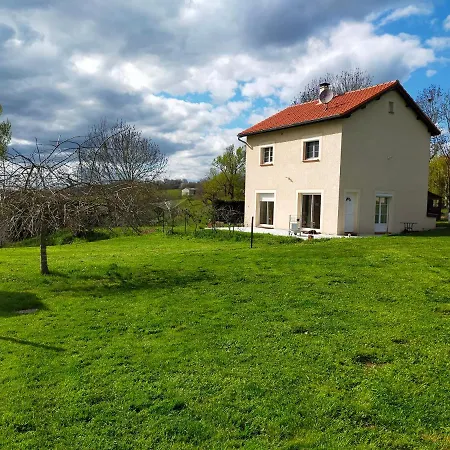 Maison De La Fontaine Verte Holiday home
